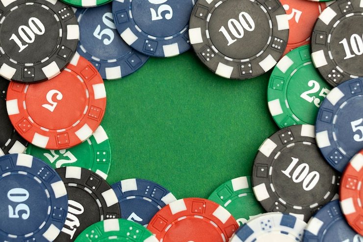 Tampilan layar permainan Ikan Hoki di platform hombet dengan simbol ikan berwarna-warni
